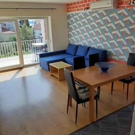 Dana Apartman Zára