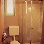 Dana Apartment *